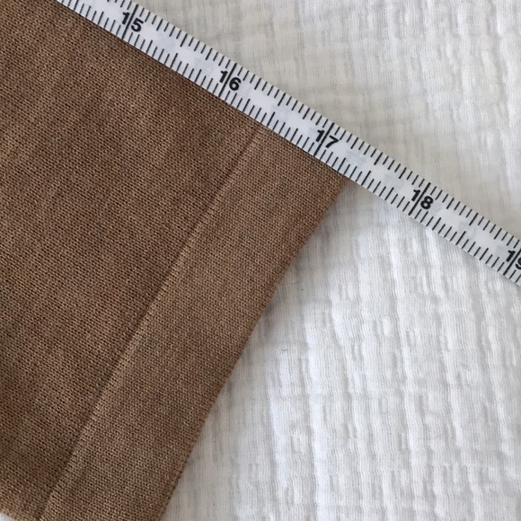 Banana Republic Extra Fine Merino Wool Ruffle 3/4 Sleeve V Neck Sweater Size S - Picture 4 of 11